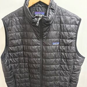 Patagonia Men's Charcoal Quilted Nano Puff Vest
